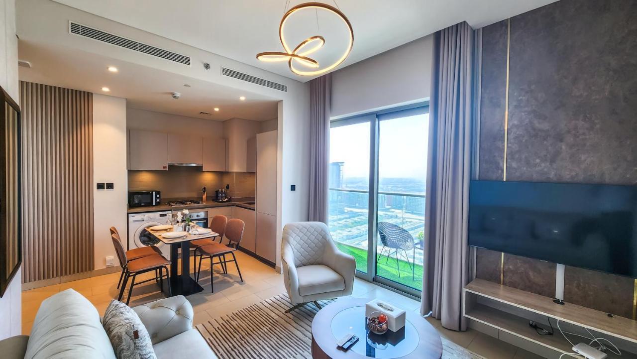 By Latinem Luxury 1br Cvr A2609 Near Burj Khalifa *